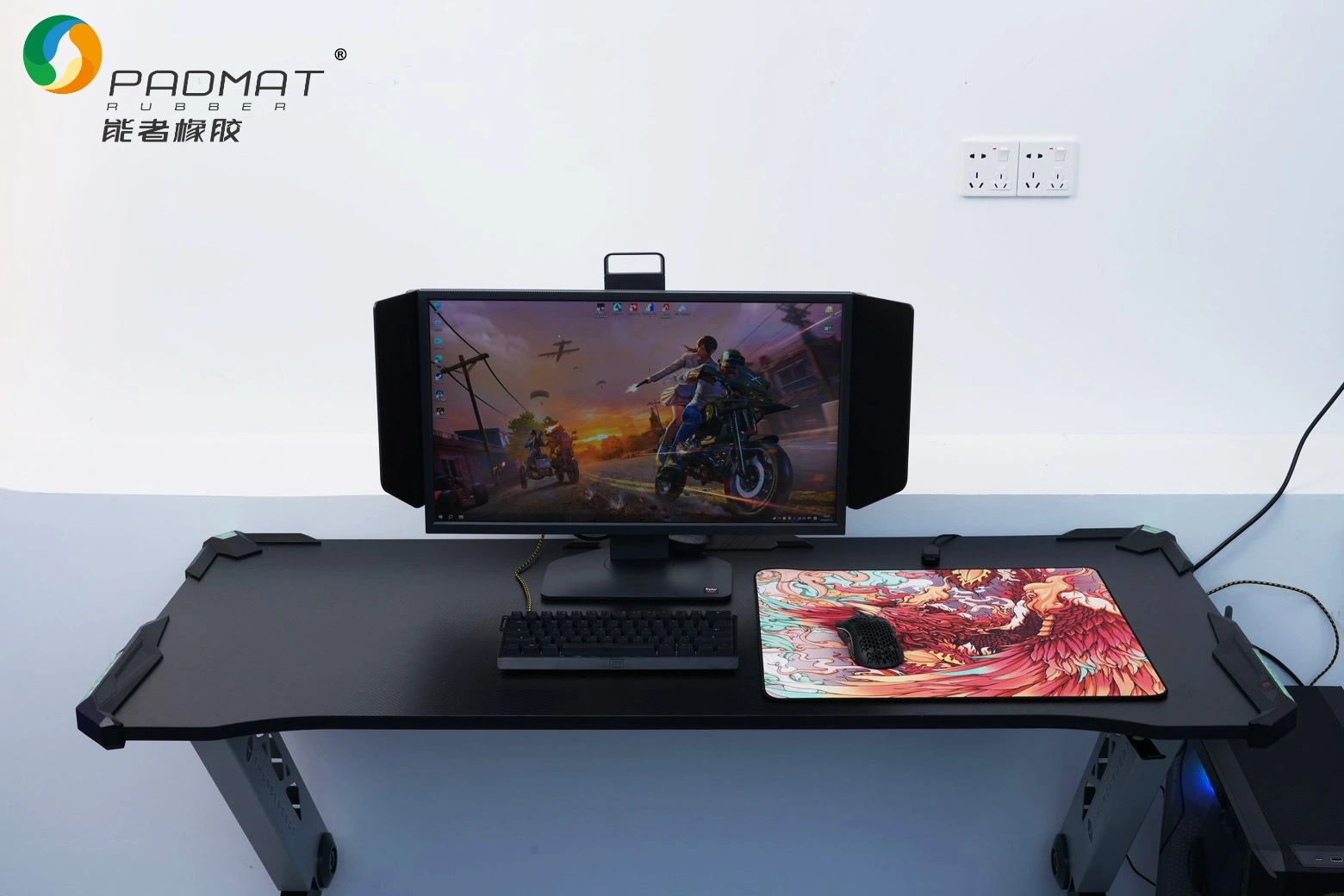 Speed gaming mouse pad with ultra-smooth woven fabric surface designed for fast response, precise positioning, and arm-flow gameplay.